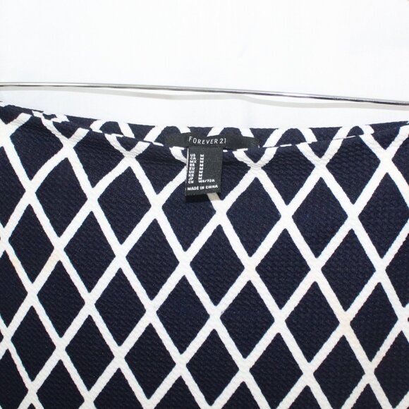 Forever 21 Navy Dark Blue and White Diamond Pattern Plaid Skirt with Pockets - Picture 3 of 4